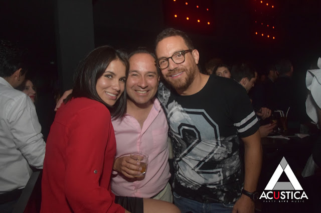 Juan Fernando Velasco Inaugura el nuevo bar Acústica en Quito