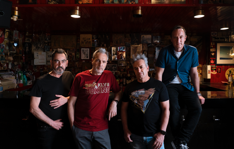 Por 40 años de carrera musical, Hombres G llega a Ecuador